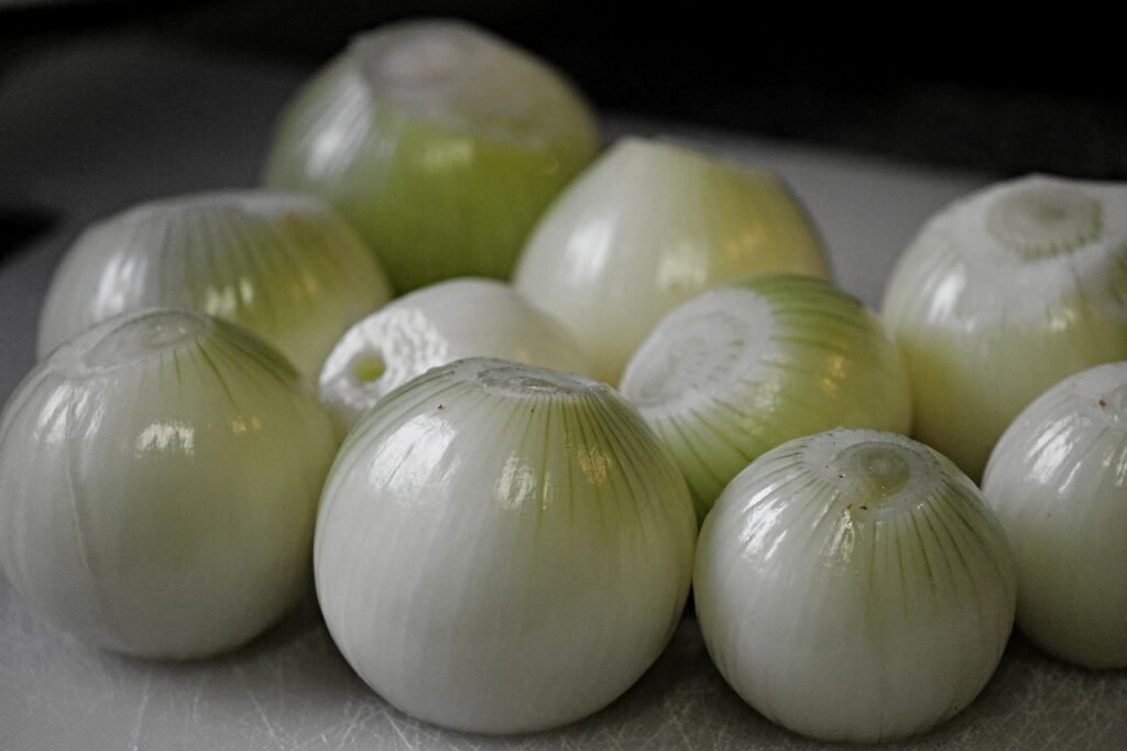 onions, peeled, food